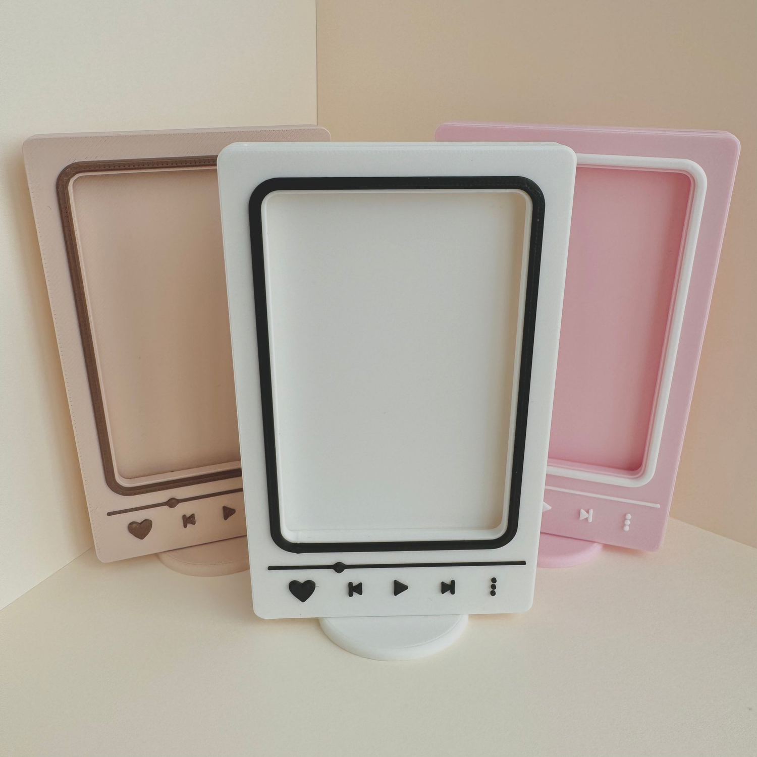 PHOTO FRAMES